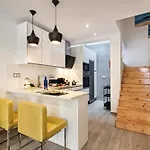 Casa Dos Quatro *